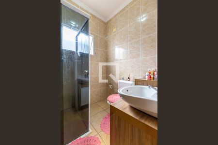 Casa à venda com 126m², 3 quartos e 2 vagasBanheiro Social