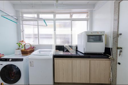 Apartamento à venda com 103m², 3 quartos e 1 vagaÁrea de serviço