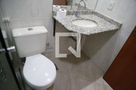 Apartamento à venda com 131m², 3 quartos e 2 vagasBanheiro da Suíte 1