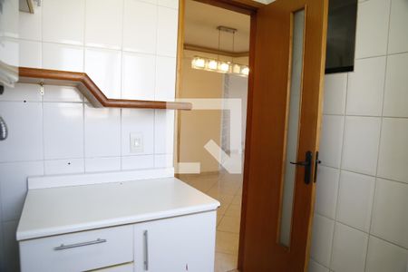 Apartamento à venda com 131m², 3 quartos e 2 vagasÁrea de Serviço 2
