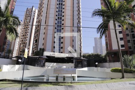 Apartamento à venda com 131m², 3 quartos e 2 vagasFachada