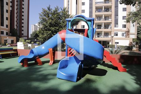 Apartamento à venda com 131m², 3 quartos e 2 vagasPlayground