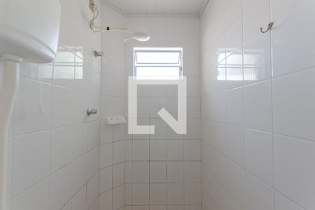 Banheiro de kitnet/studio para alugar com 1 quarto, 29m² em Trindade, Florianópolis