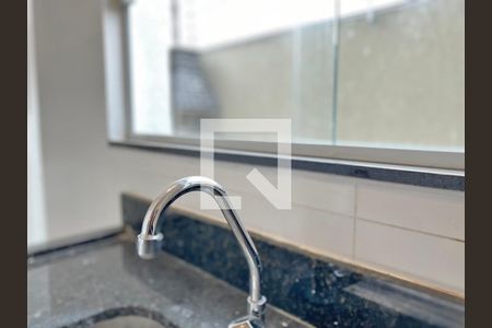 Casa de condomínio para alugar com 47m², 2 quartos e sem vaga Casa de condomínio para alugar com 47m², 2 quartos e sem vagaCozinha detalhe