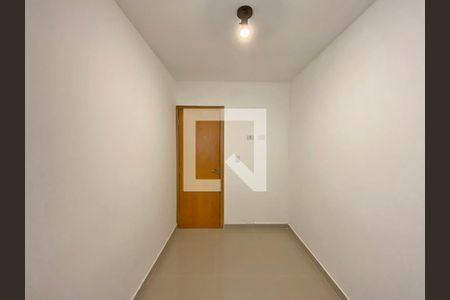 Casa de condomínio para alugar com 47m², 2 quartos e sem vaga Casa de condomínio para alugar com 47m², 2 quartos e sem vagaQuarto 1