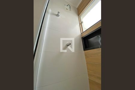 Casa de condomínio para alugar com 47m², 2 quartos e sem vaga Casa de condomínio para alugar com 47m², 2 quartos e sem vagaBanheiro
