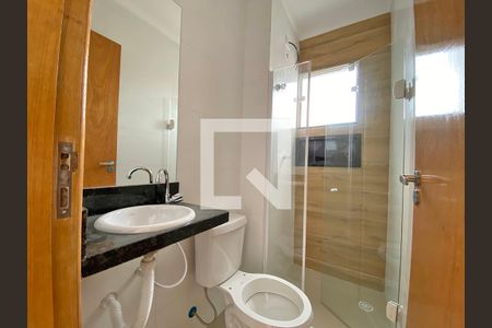 Casa de condomínio para alugar com 47m², 2 quartos e sem vaga Casa de condomínio para alugar com 47m², 2 quartos e sem vagaBanheiro