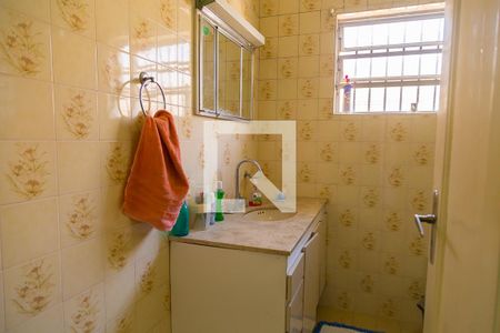 Casa à venda com 157m², 2 quartos e 2 vagasBanheiro