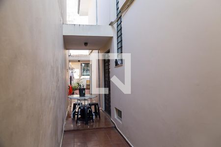 Casa à venda com 157m², 2 quartos e 2 vagasCorredor