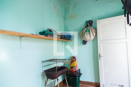 Casa à venda com 157m², 2 quartos e 2 vagasQuarto de Serviço