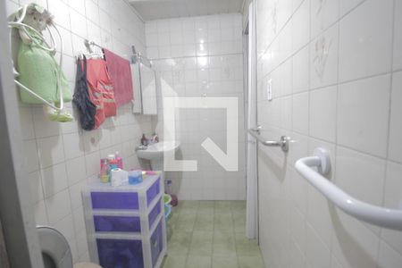Casa à venda com 230m², 2 quartos e 3 vagasBanheiro 2