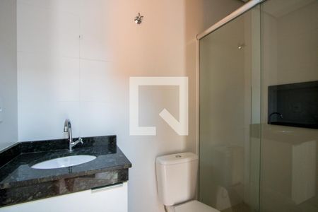 Apartamento para alugar com 115m², 2 quartos e 1 vaga Apartamento para alugar com 115m², 2 quartos e 1 vagaBanheiro social