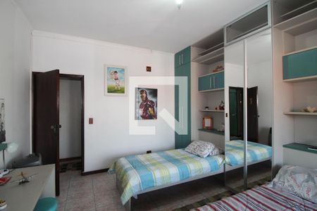 Casa à venda com 520m², 3 quartos e 6 vagasQuarto 2 