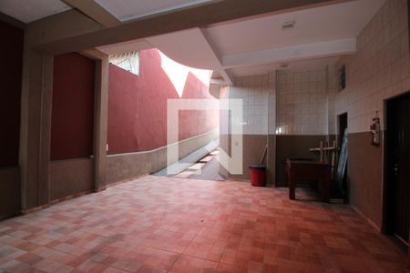 Casa à venda com 520m², 3 quartos e 6 vagasGaragem e Quintal