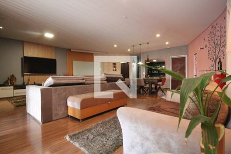 Casa à venda com 520m², 3 quartos e 6 vagasSala e Sala de Jantar