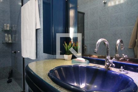 Casa à venda com 520m², 3 quartos e 6 vagasBanheiro da Suíte