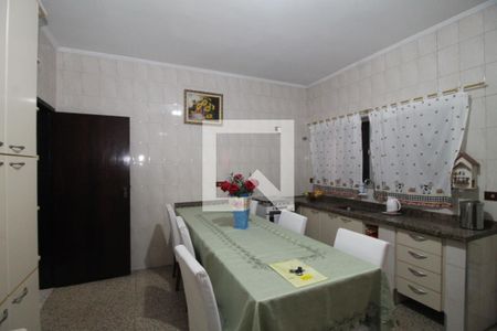 Casa à venda com 520m², 3 quartos e 6 vagasCozinha