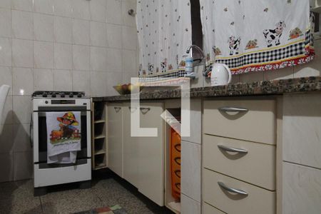 Casa à venda com 520m², 3 quartos e 6 vagasCozinha - Armários