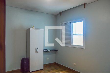 Casa à venda com 243m², 3 quartos e 8 vagas Casa à venda com 243m², 3 quartos e 8 vagasQuarto 2 - Suíte