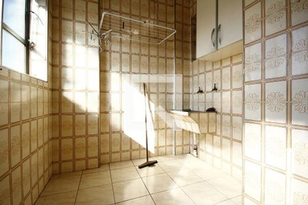 Apartamento à venda com 70m², 3 quartos e sem vagaÁrea de Serviço