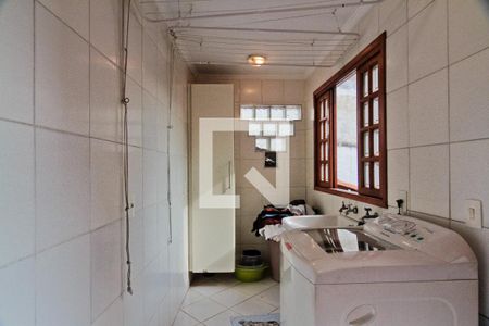 Casa à venda com 153m², 3 quartos e 3 vagasÁrea de Serviço