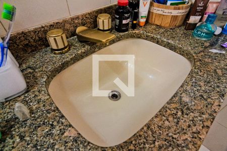 Casa à venda com 153m², 3 quartos e 3 vagasBanheiro da Suíte