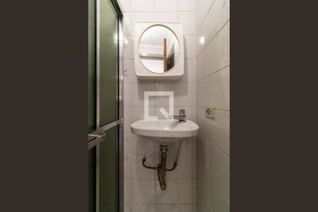 Casa para alugar com 70m², 2 quartos e 1 vaga Casa para alugar com 70m², 2 quartos e 1 vagaBanheiro de serviço