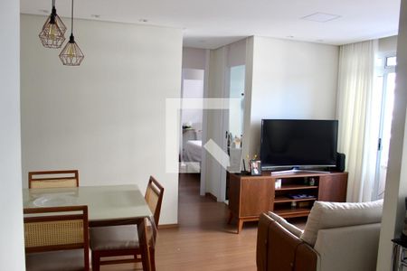 sala de apartamento à venda com 2 quartos, 58m² em Jardim Riacho das Pedras, Contagem