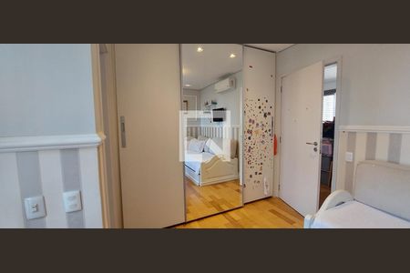 Apartamento à venda com 298m², 4 quartos e 5 vagasSuíte 1