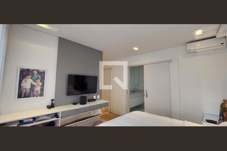 Apartamento à venda com 298m², 4 quartos e 5 vagasSuíte 2