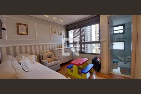 Apartamento à venda com 298m², 4 quartos e 5 vagasSuíte 1