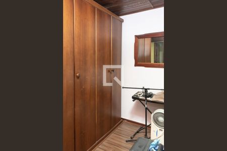 Casa à venda com 250m², 5 quartos e 2 vagasQuarto 3