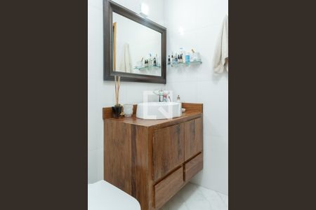 Casa à venda com 250m², 5 quartos e 2 vagasBanheiro