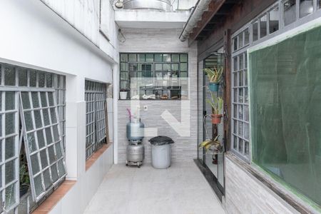 Casa à venda com 250m², 5 quartos e 2 vagasÁrea de Serviço