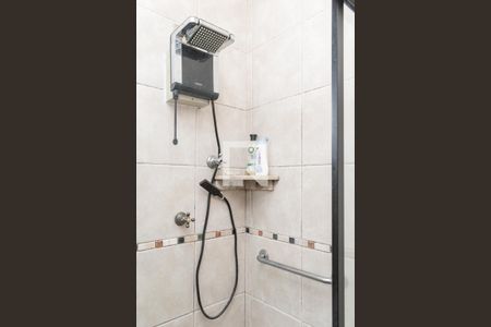 Casa à venda com 250m², 5 quartos e 2 vagasBanheiro