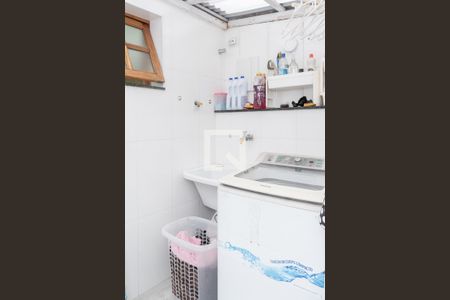 Casa à venda com 250m², 5 quartos e 2 vagasÁrea de Serviço