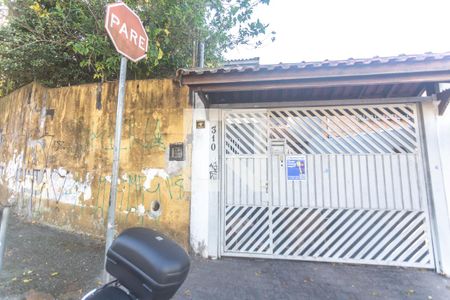 Casa à venda com 239m², 3 quartos e 3 vagasFachada 