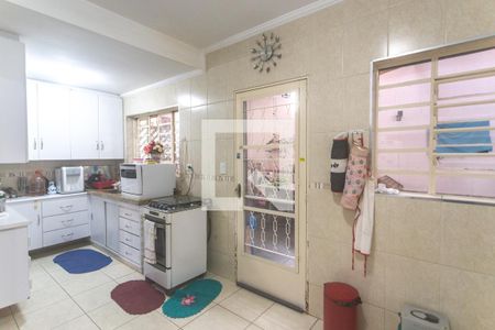 Casa à venda com 239m², 3 quartos e 3 vagasCozinha 