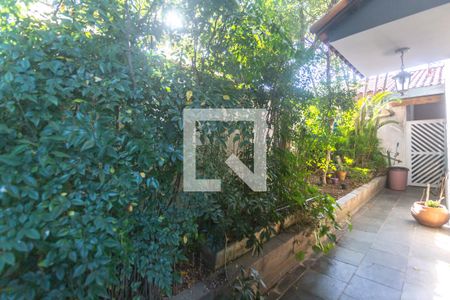 Casa à venda com 239m², 3 quartos e 3 vagasQuintal