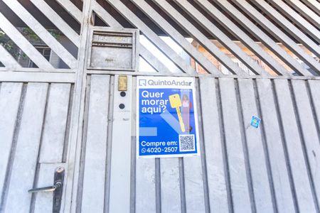 Casa à venda com 239m², 3 quartos e 3 vagasFachada 