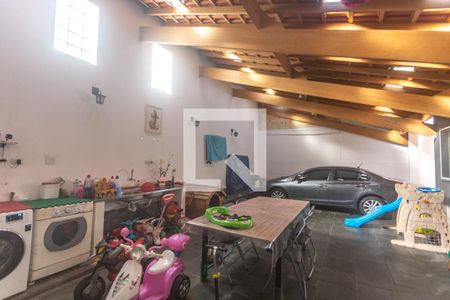 Casa à venda com 239m², 3 quartos e 3 vagasÁrea de Serviço