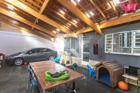 Casa à venda com 239m², 3 quartos e 3 vagasÁrea de Serviço