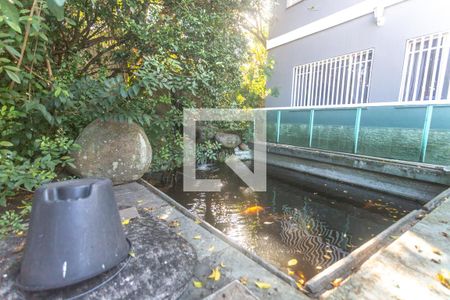 Casa à venda com 239m², 3 quartos e 3 vagasQuintal