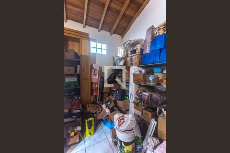 Casa à venda com 239m², 3 quartos e 3 vagasQuarto de serviço 