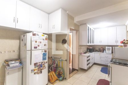 Casa à venda com 239m², 3 quartos e 3 vagasCozinha 