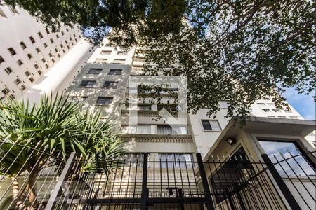 Apartamento para alugar com 80m², 2 quartos e 1 vaga Apartamento para alugar com 80m², 2 quartos e 1 vagaFachada