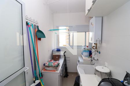 Apartamento à venda com 65m², 2 quartos e 1 vagaÁrea de Serviço