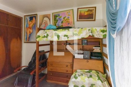 Casa à venda com 800m², 3 quartos e 12 vagas Casa à venda com 800m², 3 quartos e 12 vagasQuarto 2