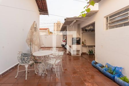 Casa à venda com 800m², 3 quartos e 12 vagas Casa à venda com 800m², 3 quartos e 12 vagasEspaço Gourmet