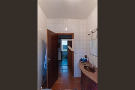 Casa à venda com 800m², 3 quartos e 12 vagas Casa à venda com 800m², 3 quartos e 12 vagasBanheiro